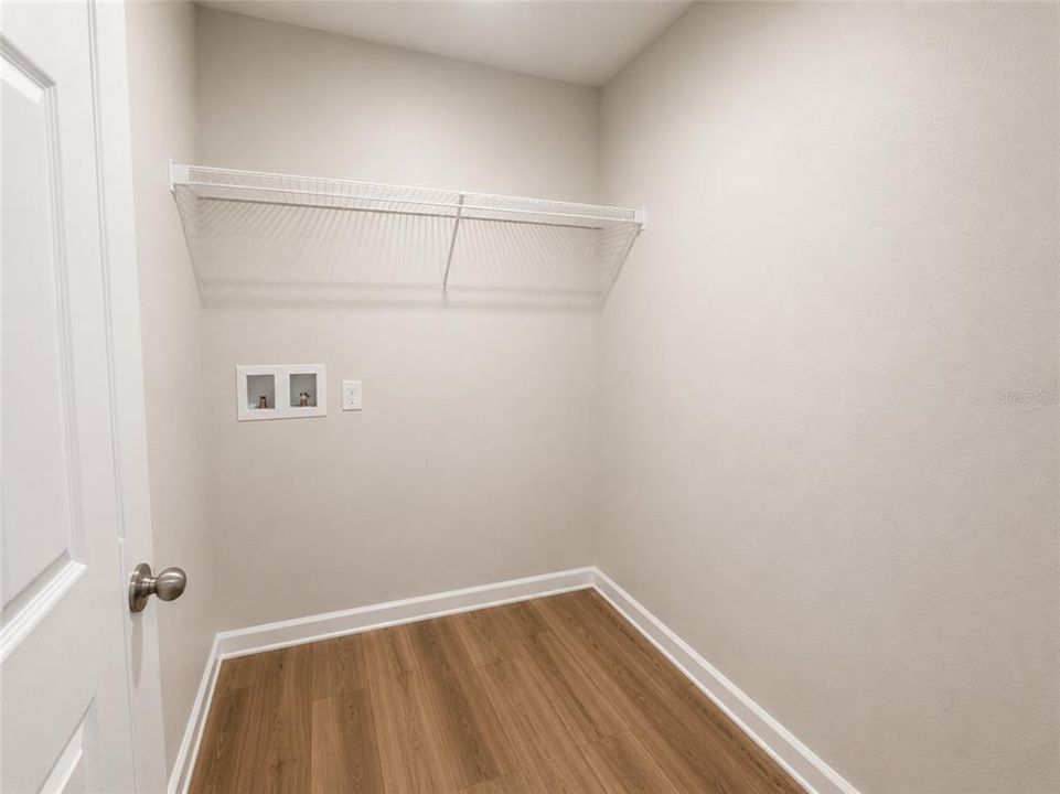 В аренду: $2,400 (4 спален, 2 ванн, 2055 Квадратных фут)