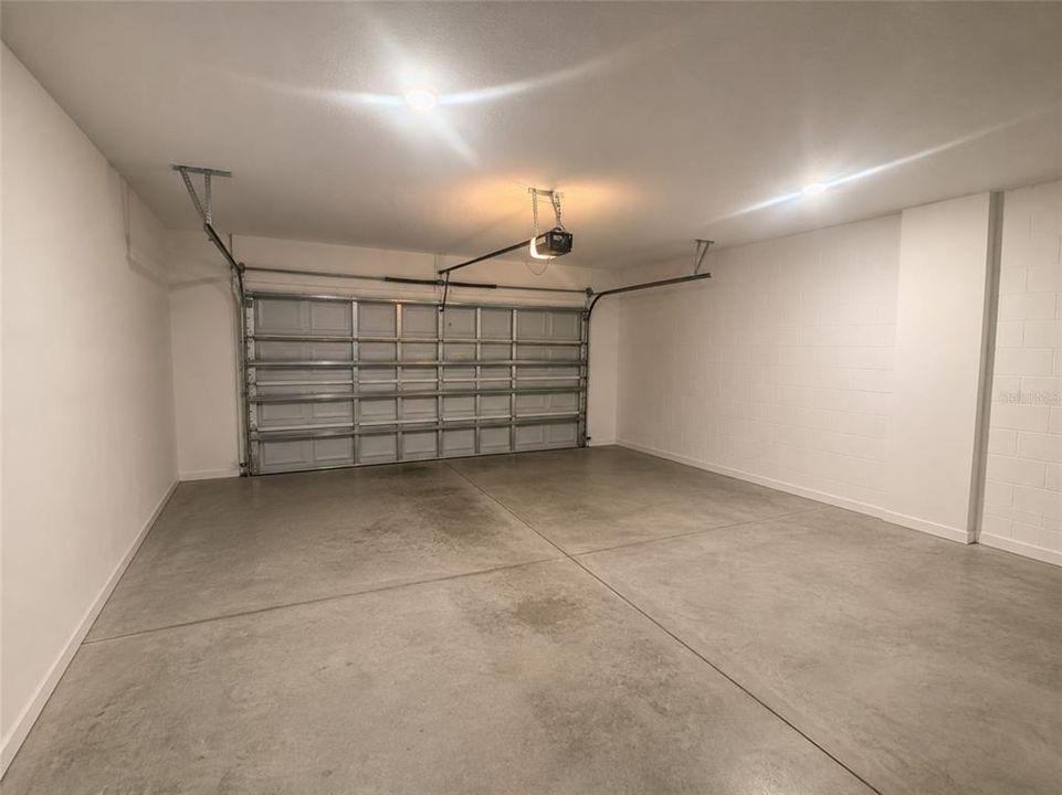 В аренду: $2,400 (4 спален, 2 ванн, 2055 Квадратных фут)