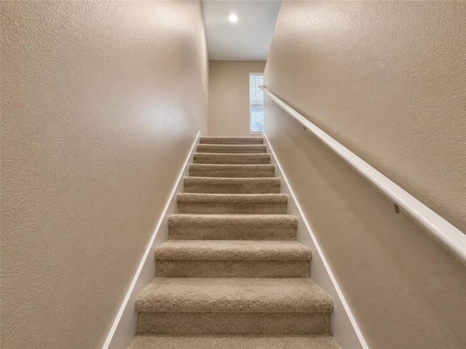 В аренду: $2,400 (4 спален, 2 ванн, 2055 Квадратных фут)