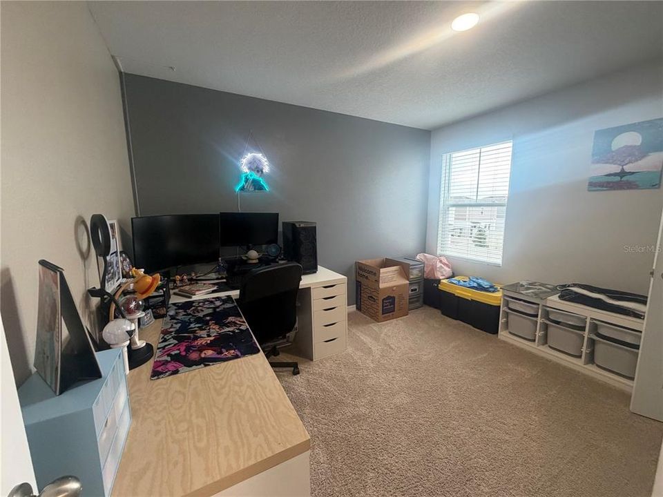 For Rent: $2,400 (4 beds, 2 baths, 2055 Square Feet)