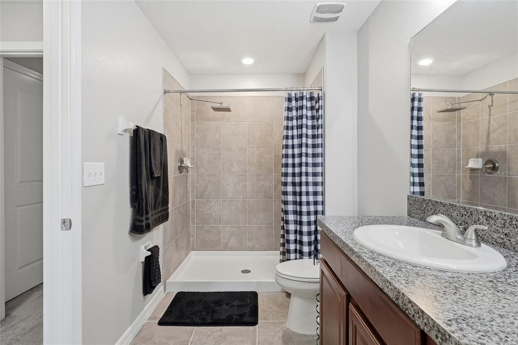 For Sale: $255,000 (3 beds, 2 baths, 1668 Square Feet)