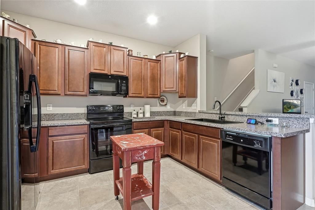 For Sale: $255,000 (3 beds, 2 baths, 1668 Square Feet)
