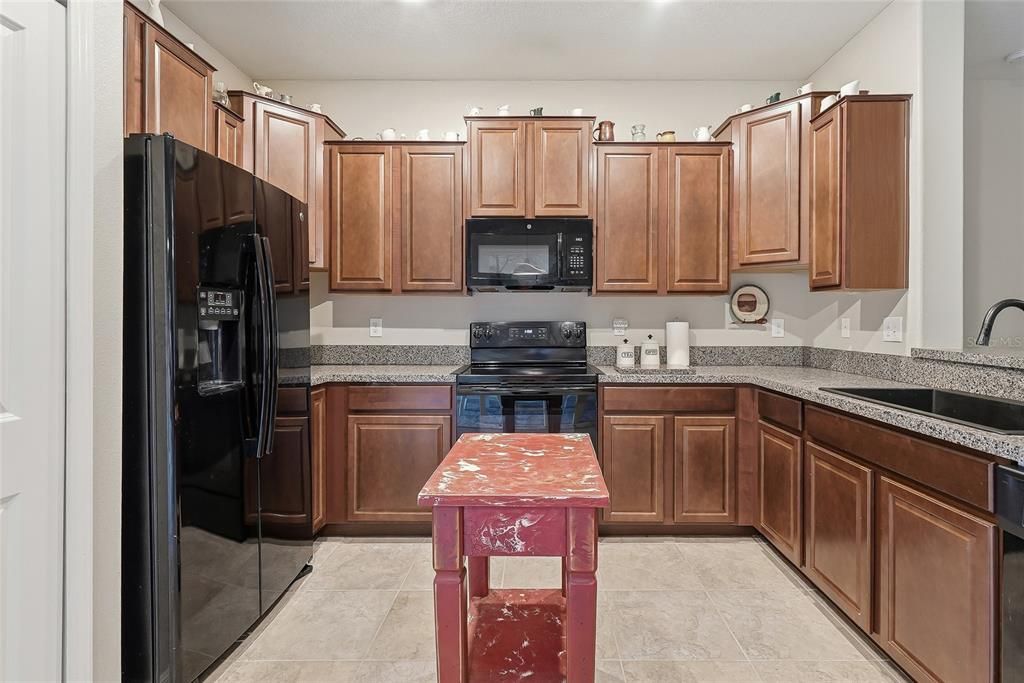 For Sale: $255,000 (3 beds, 2 baths, 1668 Square Feet)