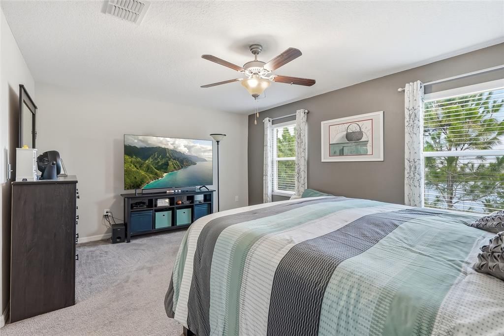 For Sale: $255,000 (3 beds, 2 baths, 1668 Square Feet)