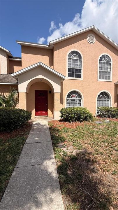 For Rent: $2,100 (3 beds, 2 baths, 1343 Square Feet)