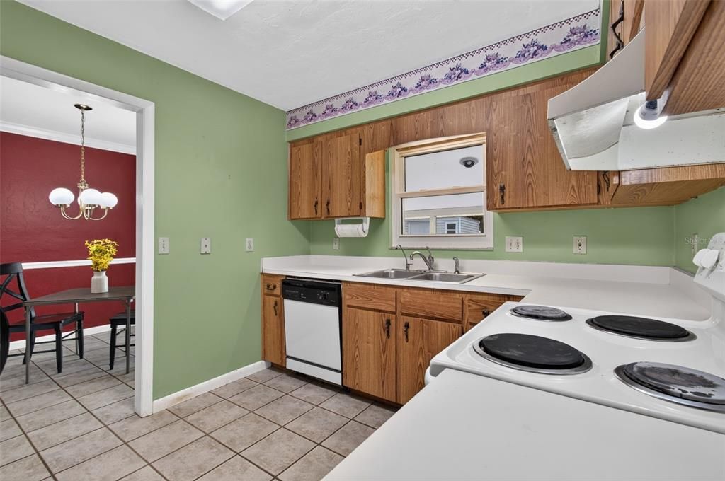 En Venta: $198,000 (3 camas, 2 baños, 1174 Pies cuadrados)