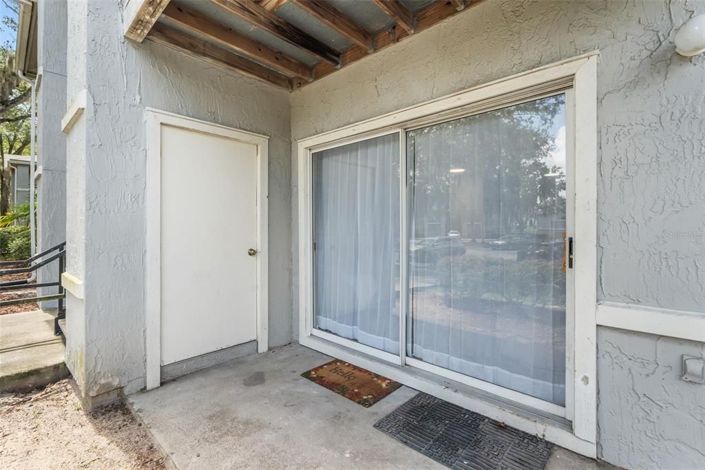 На продажу: $190,000 (3 спален, 3 ванн, 1198 Квадратных фут)