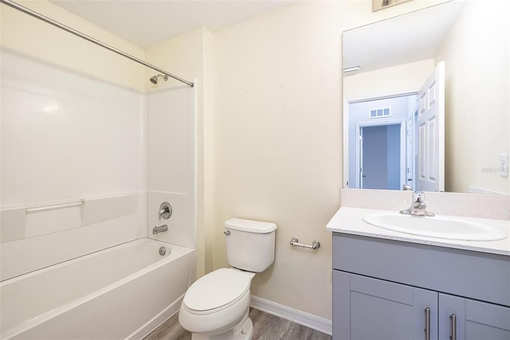 For Sale: $349,900 (3 beds, 2 baths, 1458 Square Feet)
