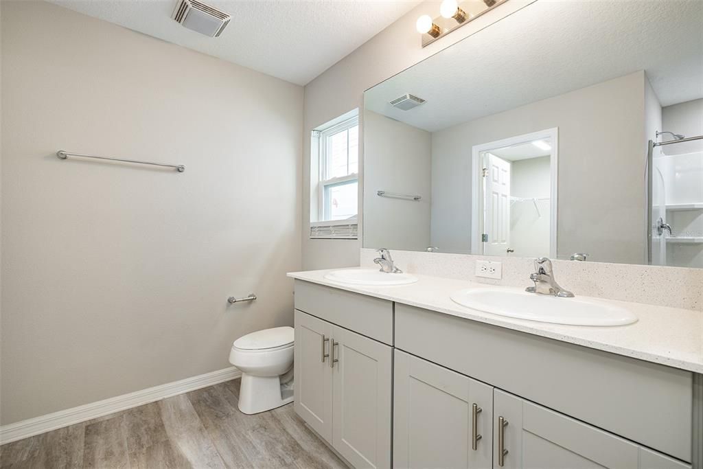For Sale: $349,900 (3 beds, 2 baths, 1458 Square Feet)