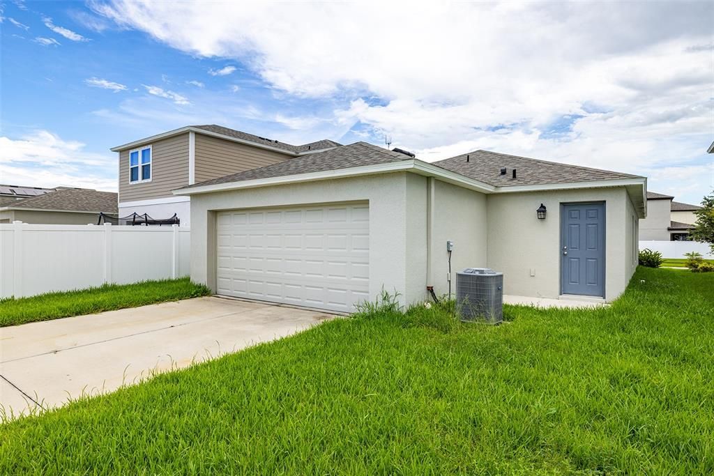 For Sale: $349,900 (3 beds, 2 baths, 1458 Square Feet)