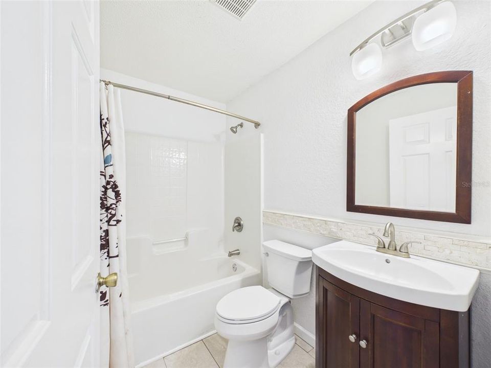 В аренду: $1,875 (3 спален, 2 ванн, 1257 Квадратных фут)