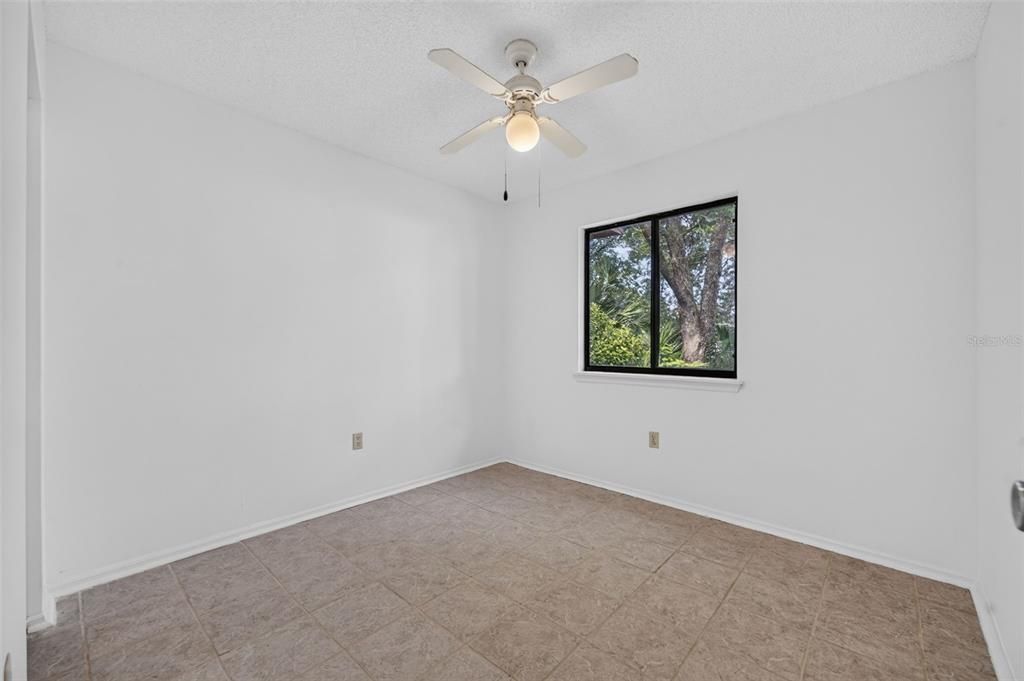 Activo con contrato: $249,900 (3 camas, 2 baños, 1379 Pies cuadrados)