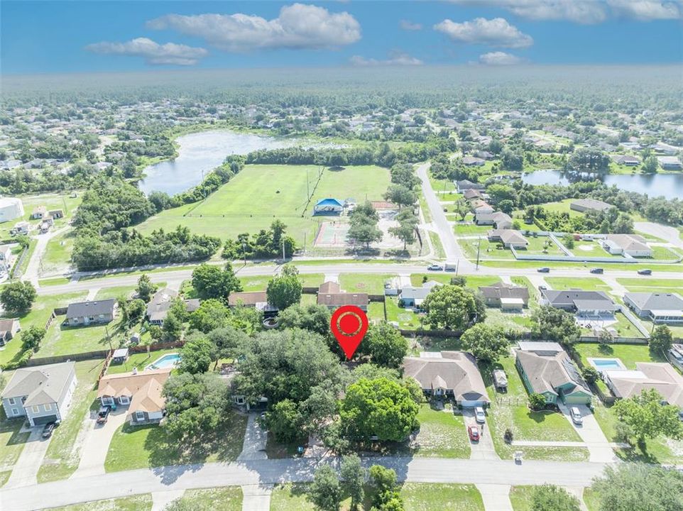 Activo con contrato: $249,900 (3 camas, 2 baños, 1379 Pies cuadrados)