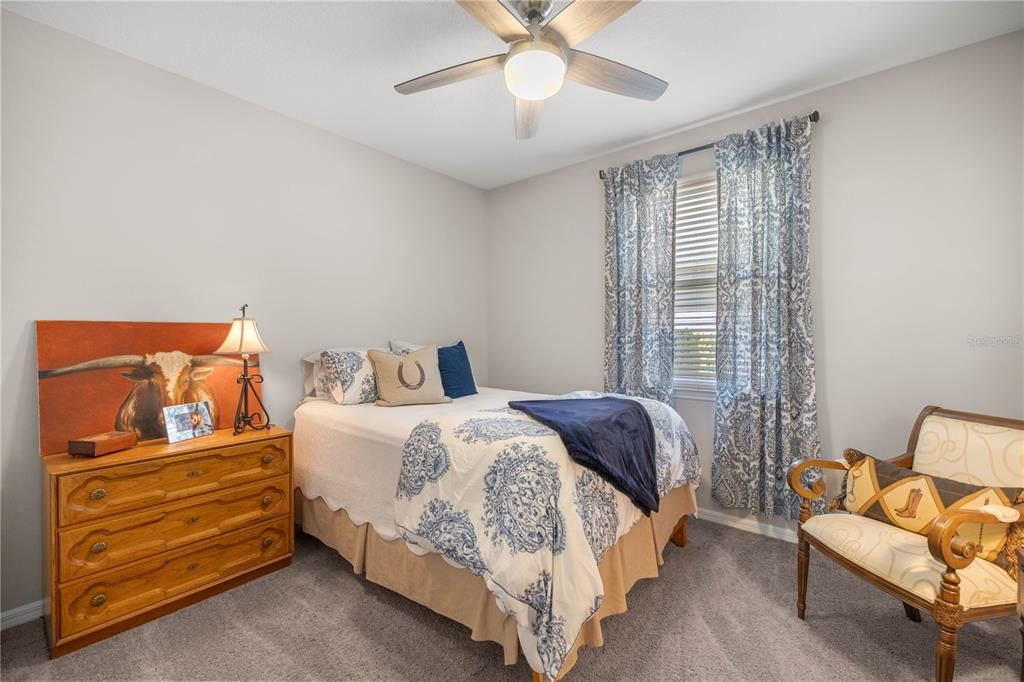 For Rent: $1,900 (3 beds, 2 baths, 1392 Square Feet)