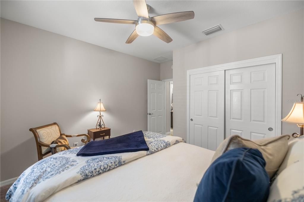 For Rent: $1,900 (3 beds, 2 baths, 1392 Square Feet)