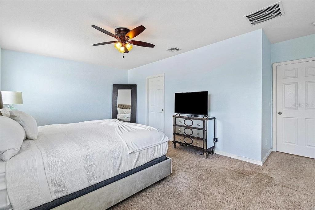 For Sale: $729,999 (0 beds, 0 baths, 2941 Square Feet)