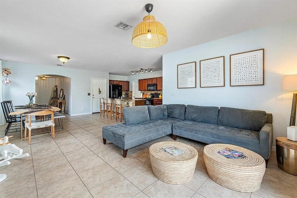 For Sale: $729,999 (0 beds, 0 baths, 2941 Square Feet)