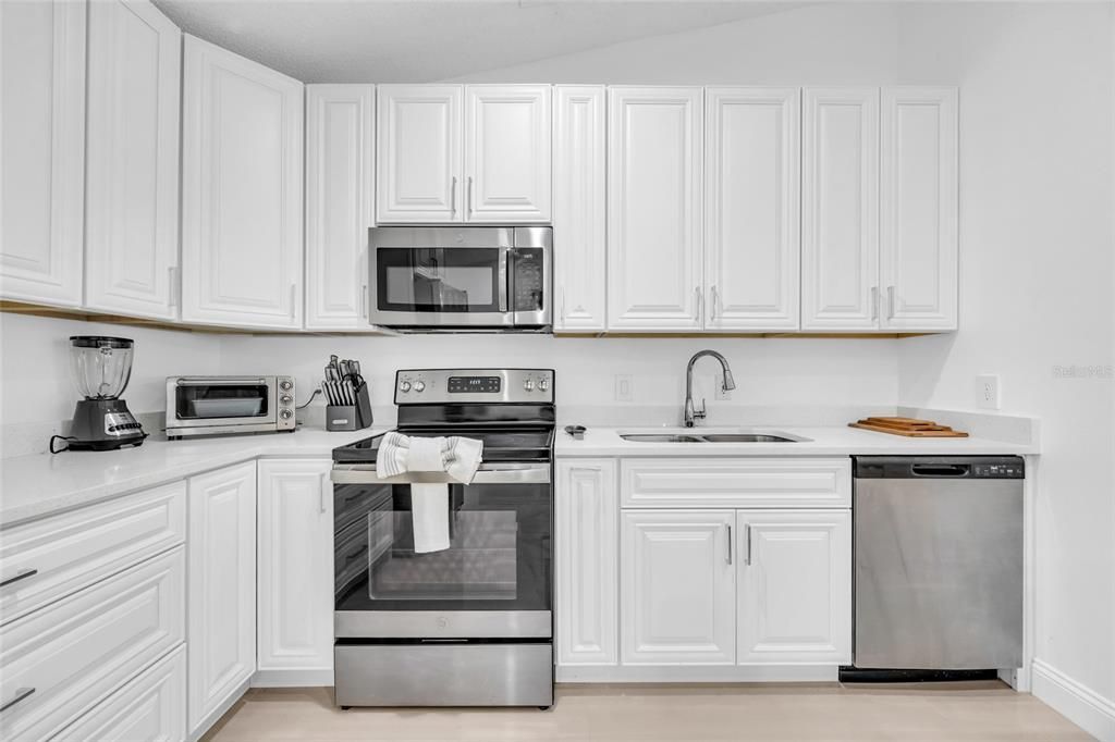 В аренду: $2,850 (3 спален, 4 ванн, 1435 Квадратных фут)