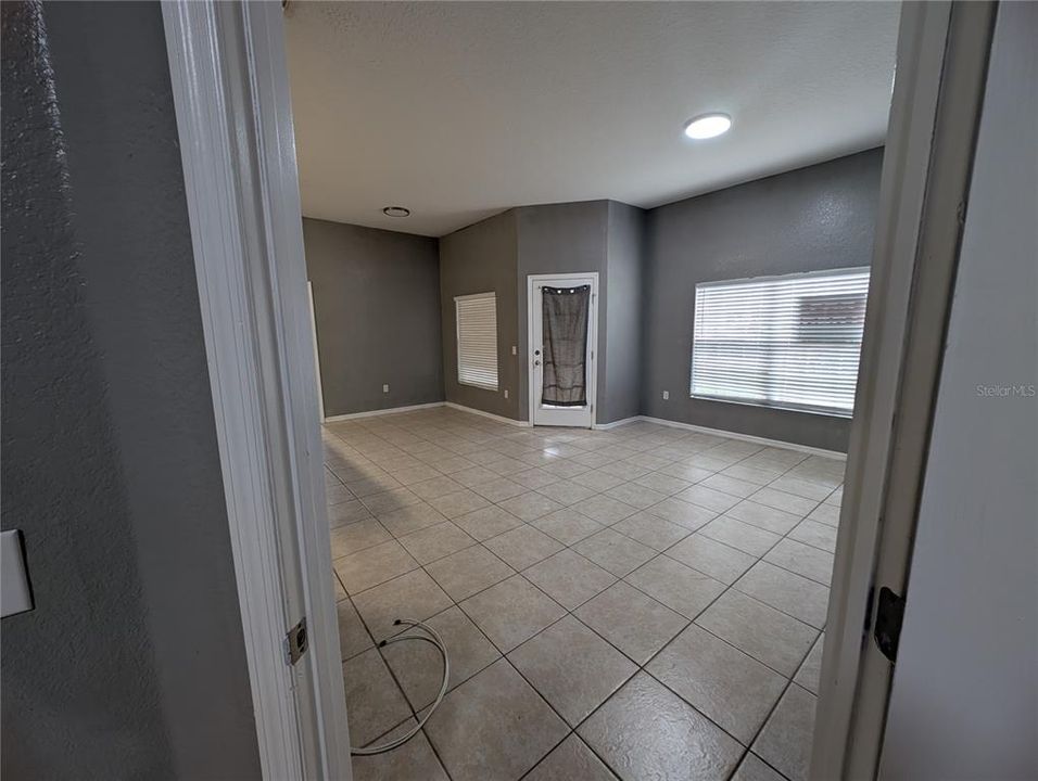 For Rent: $1,500 (2 beds, 2 baths, 1034 Square Feet)