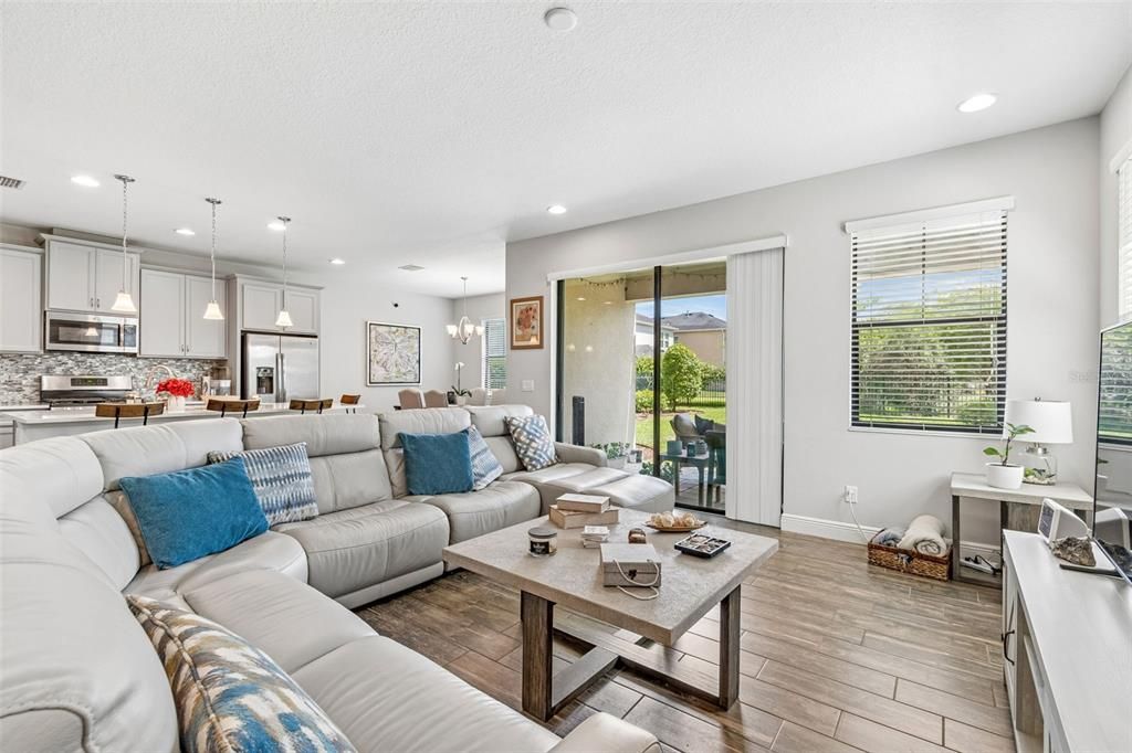 For Sale: $635,000 (4 beds, 3 baths, 2799 Square Feet)