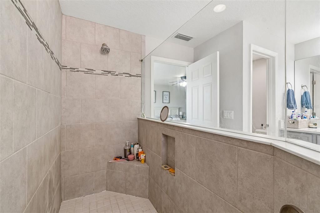 For Sale: $635,000 (4 beds, 3 baths, 2799 Square Feet)