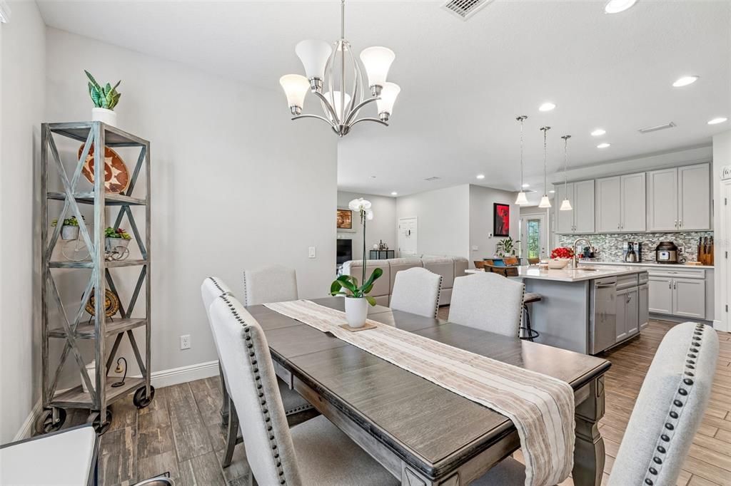 For Sale: $635,000 (4 beds, 3 baths, 2799 Square Feet)