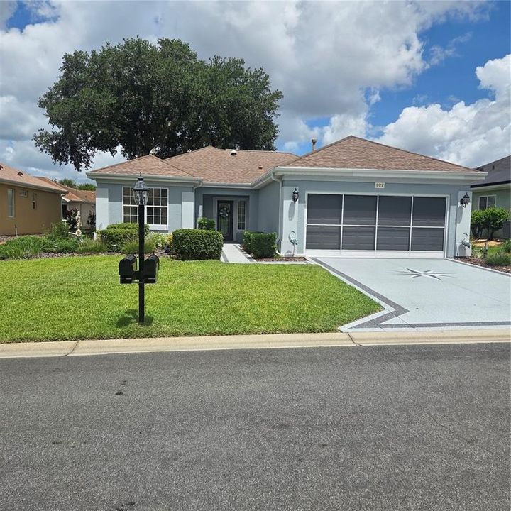 For Sale: $295,000 (2 beds, 2 baths, 1262 Square Feet)