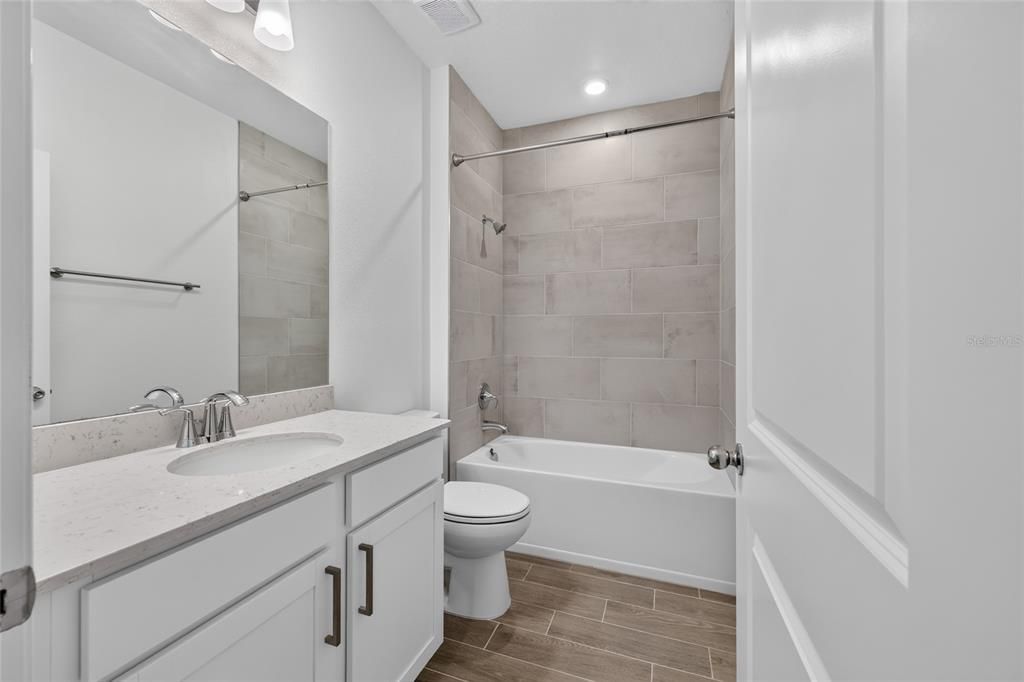 For Sale: $373,500 (4 beds, 3 baths, 2601 Square Feet)