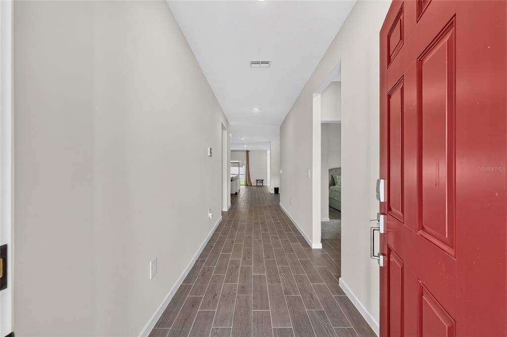 For Sale: $373,500 (4 beds, 3 baths, 2601 Square Feet)