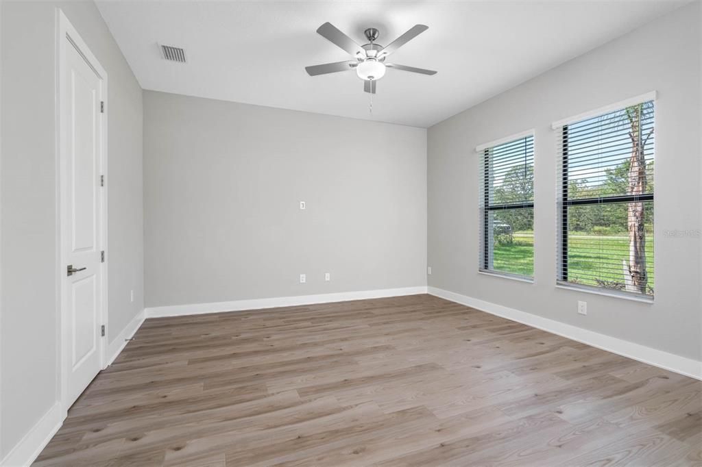 For Sale: $829,900 (3 beds, 2 baths, 2995 Square Feet)