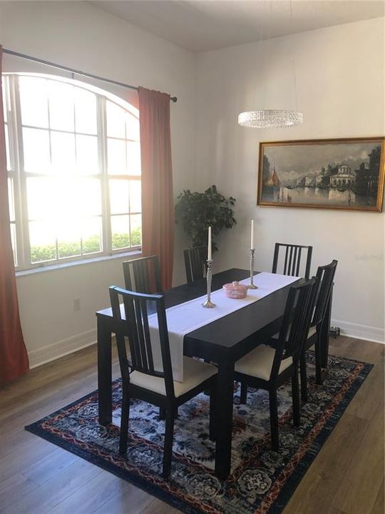 En Venta: $364,900 (2 camas, 2 baños, 1545 Pies cuadrados)