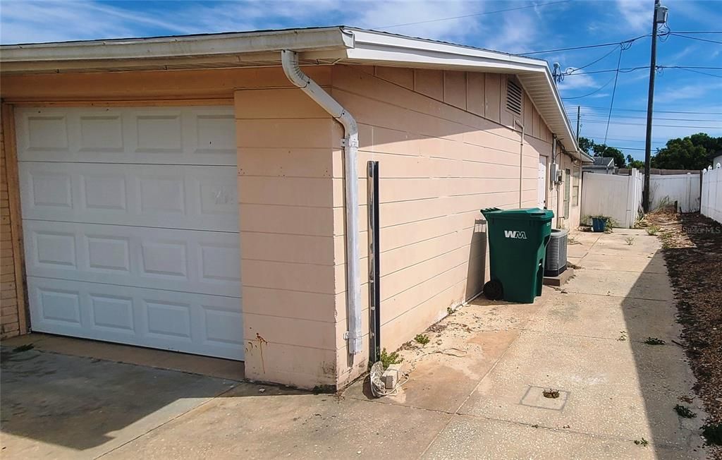 En Venta: $200,000 (2 camas, 1 baños, 1128 Pies cuadrados)