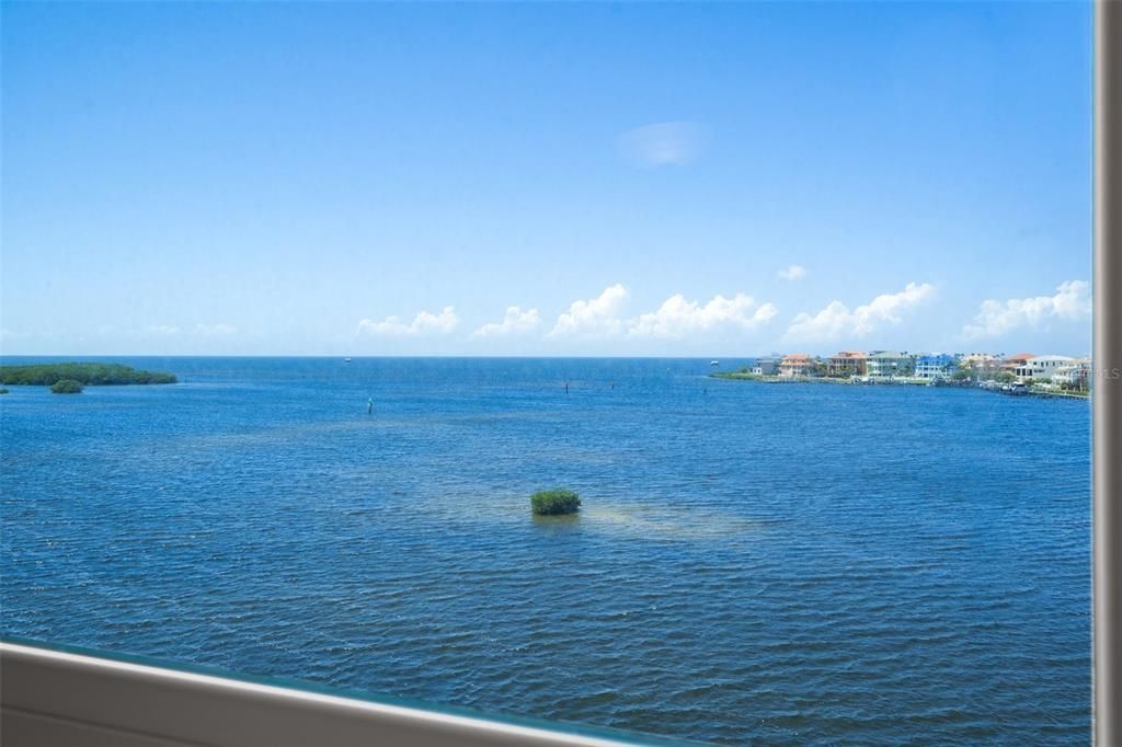 For Rent: $1,600 (2 beds, 2 baths, 1025 Square Feet)