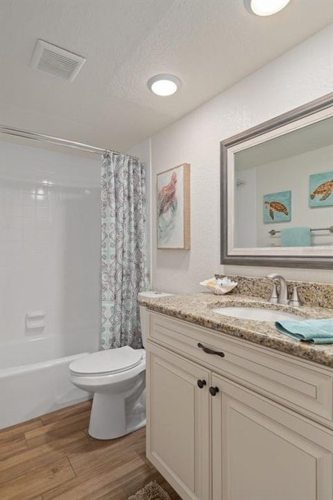 For Rent: $1,600 (2 beds, 2 baths, 1025 Square Feet)