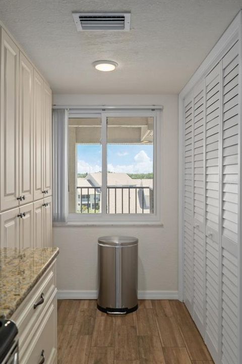 For Rent: $1,600 (2 beds, 2 baths, 1025 Square Feet)