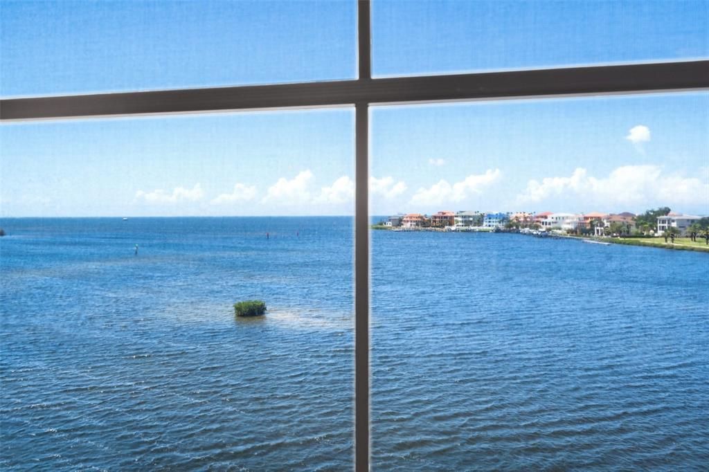 For Rent: $1,600 (2 beds, 2 baths, 1025 Square Feet)