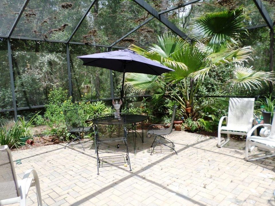 For Sale: $299,000 (3 beds, 2 baths, 1836 Square Feet)