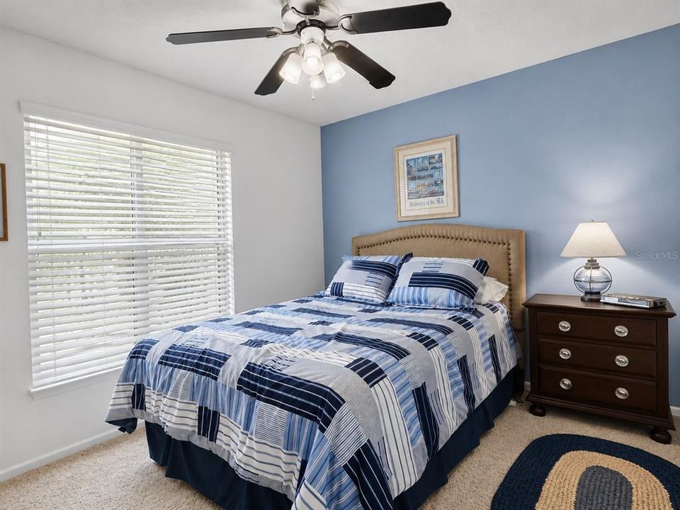For Sale: $149,900 (2 beds, 2 baths, 1025 Square Feet)