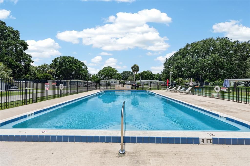 For Sale: $110,000 (2 beds, 2 baths, 966 Square Feet)