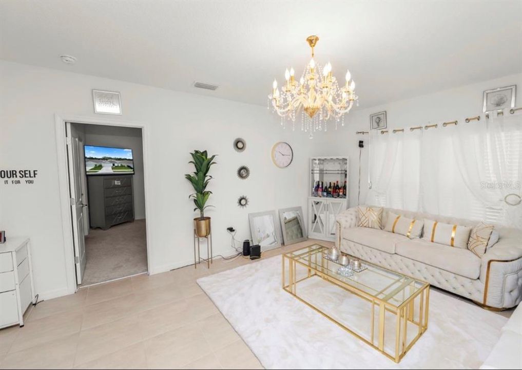 На продажу: $370,000 (3 спален, 2 ванн, 1845 Квадратных фут)