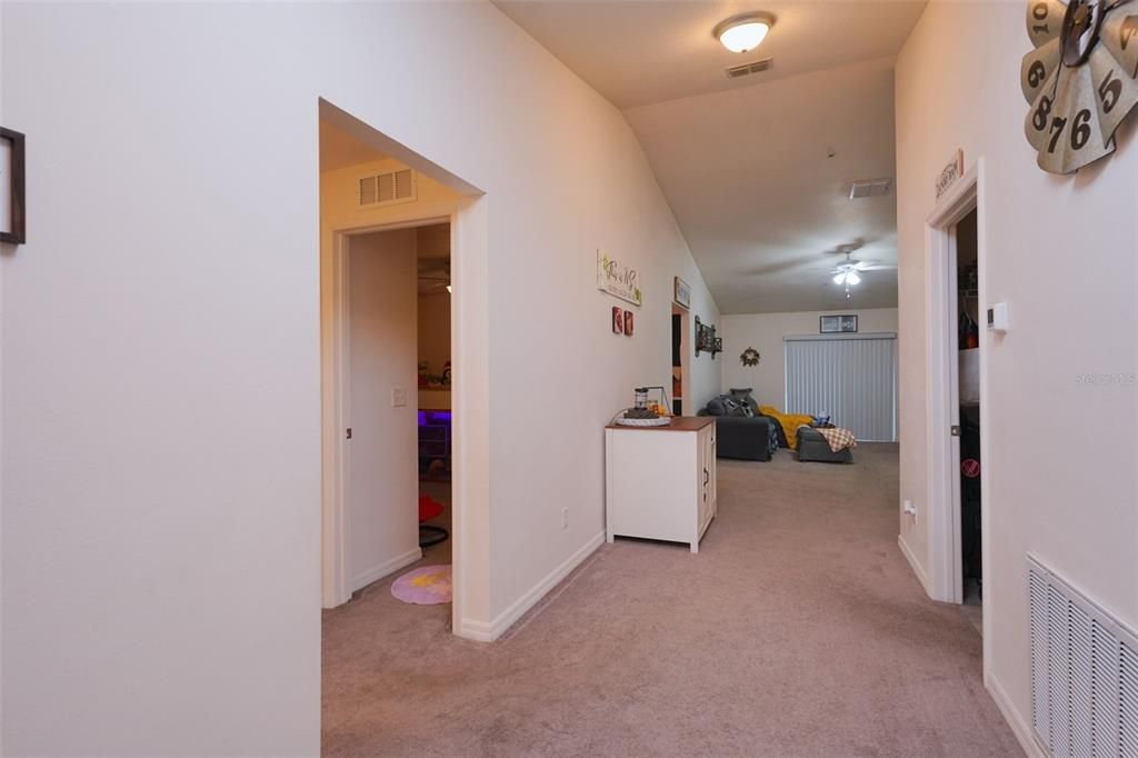 En Venta: $331,500 (3 camas, 2 baños, 1527 Pies cuadrados)
