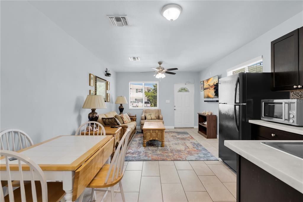 Active With Contract: $1,050,000 (3 beds, 2 baths, 2635 Square Feet)