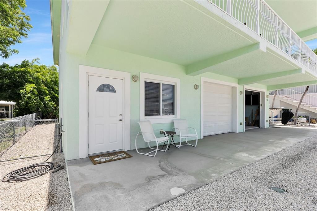 Active With Contract: $1,050,000 (3 beds, 2 baths, 2635 Square Feet)
