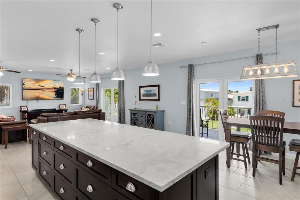 Active With Contract: $1,050,000 (3 beds, 2 baths, 2635 Square Feet)