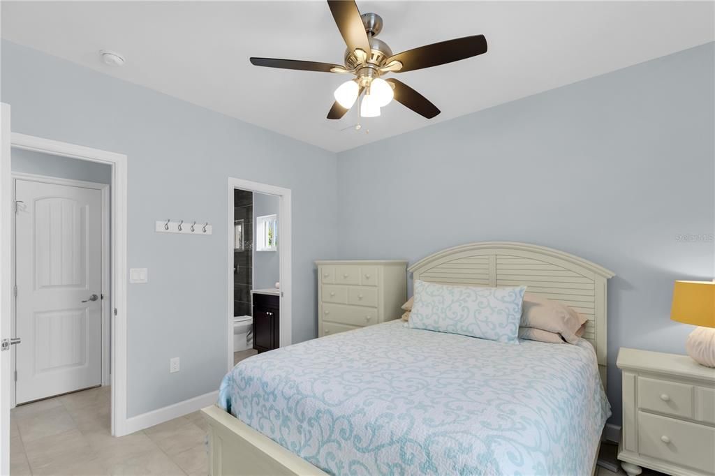 Active With Contract: $1,050,000 (3 beds, 2 baths, 2635 Square Feet)