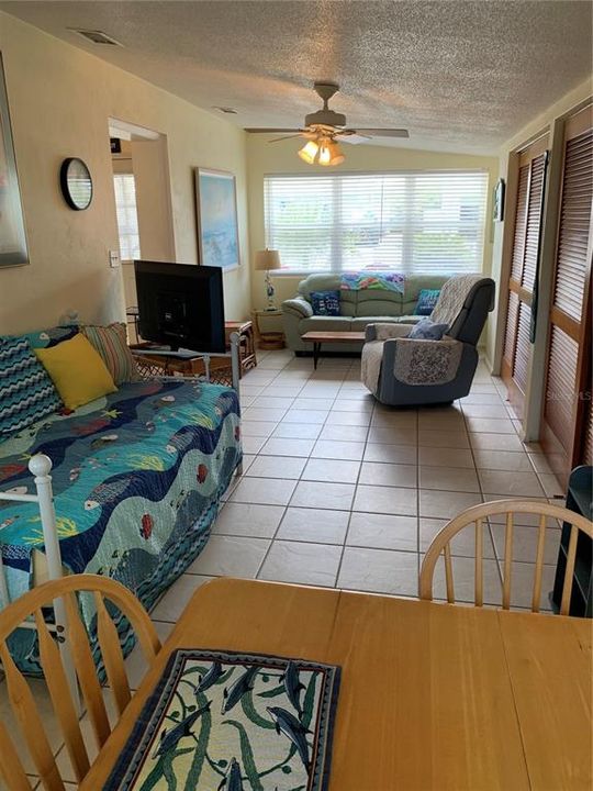 For Sale: $569,900 (2 beds, 1 baths, 1048 Square Feet)