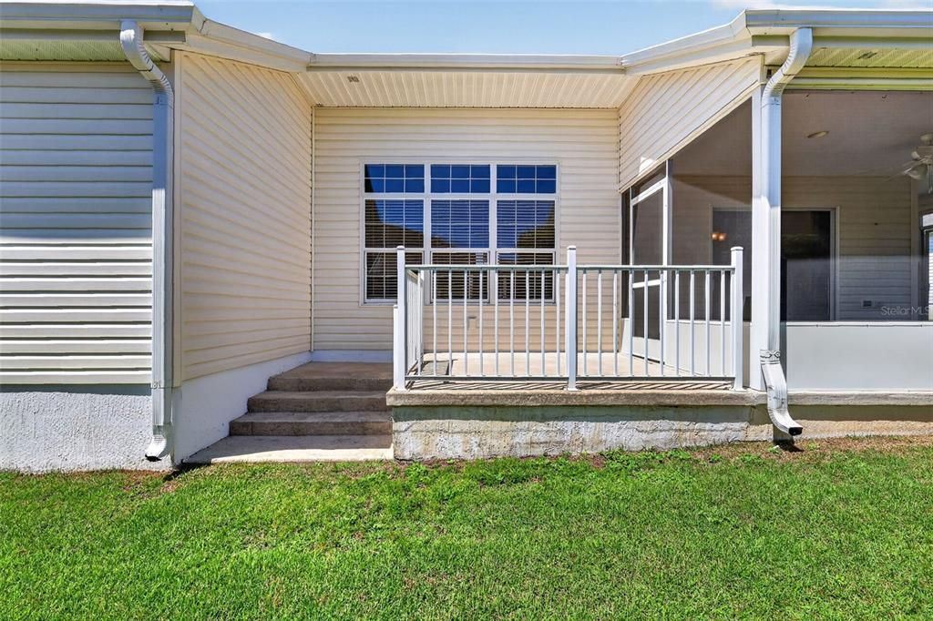 For Sale: $365,000 (3 beds, 2 baths, 1695 Square Feet)