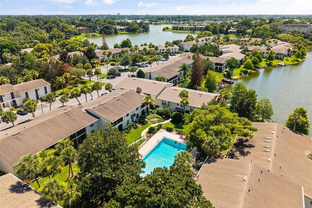 For Sale: $129,900 (1 beds, 1 baths, 836 Square Feet)