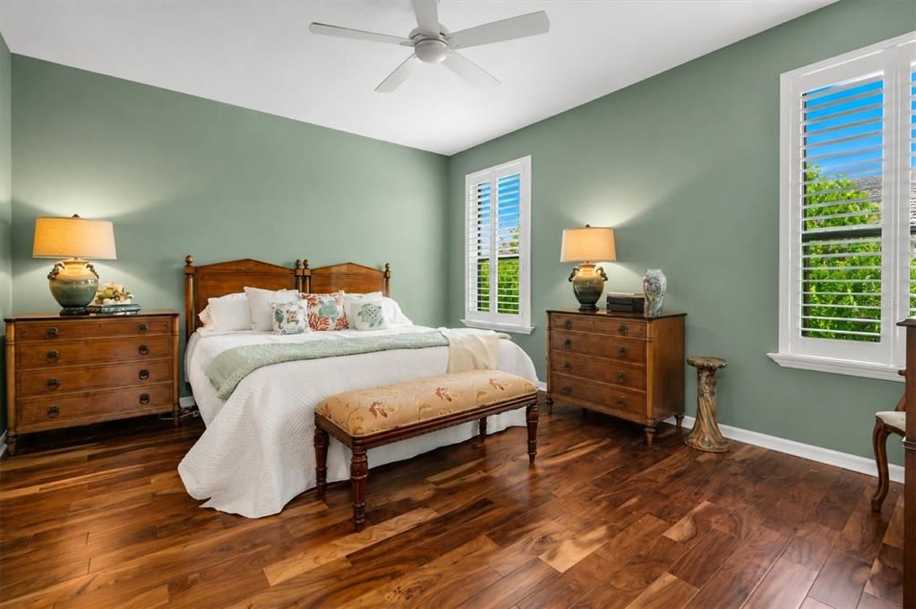 For Sale: $300,000 (3 beds, 2 baths, 1616 Square Feet)