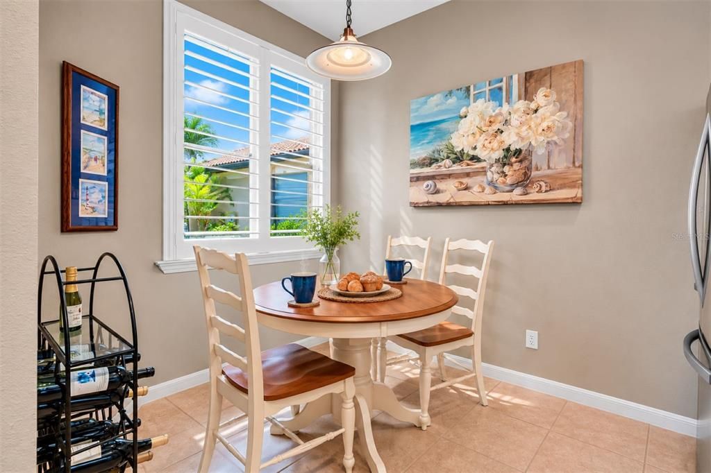 For Sale: $300,000 (3 beds, 2 baths, 1616 Square Feet)